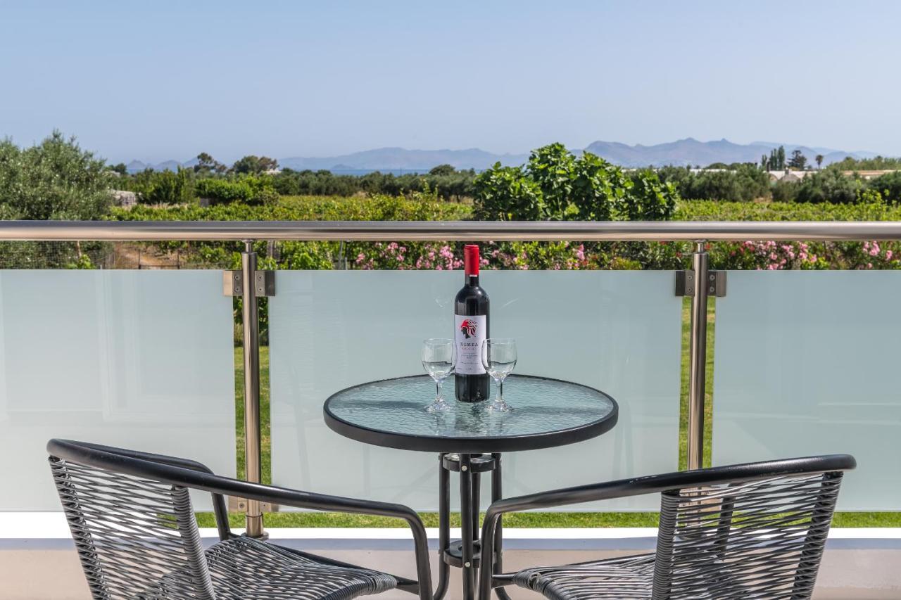 ASTERIA PEARL VILLA 2 with Rooftop Jacuzzi Tigaki Zewnętrze zdjęcie