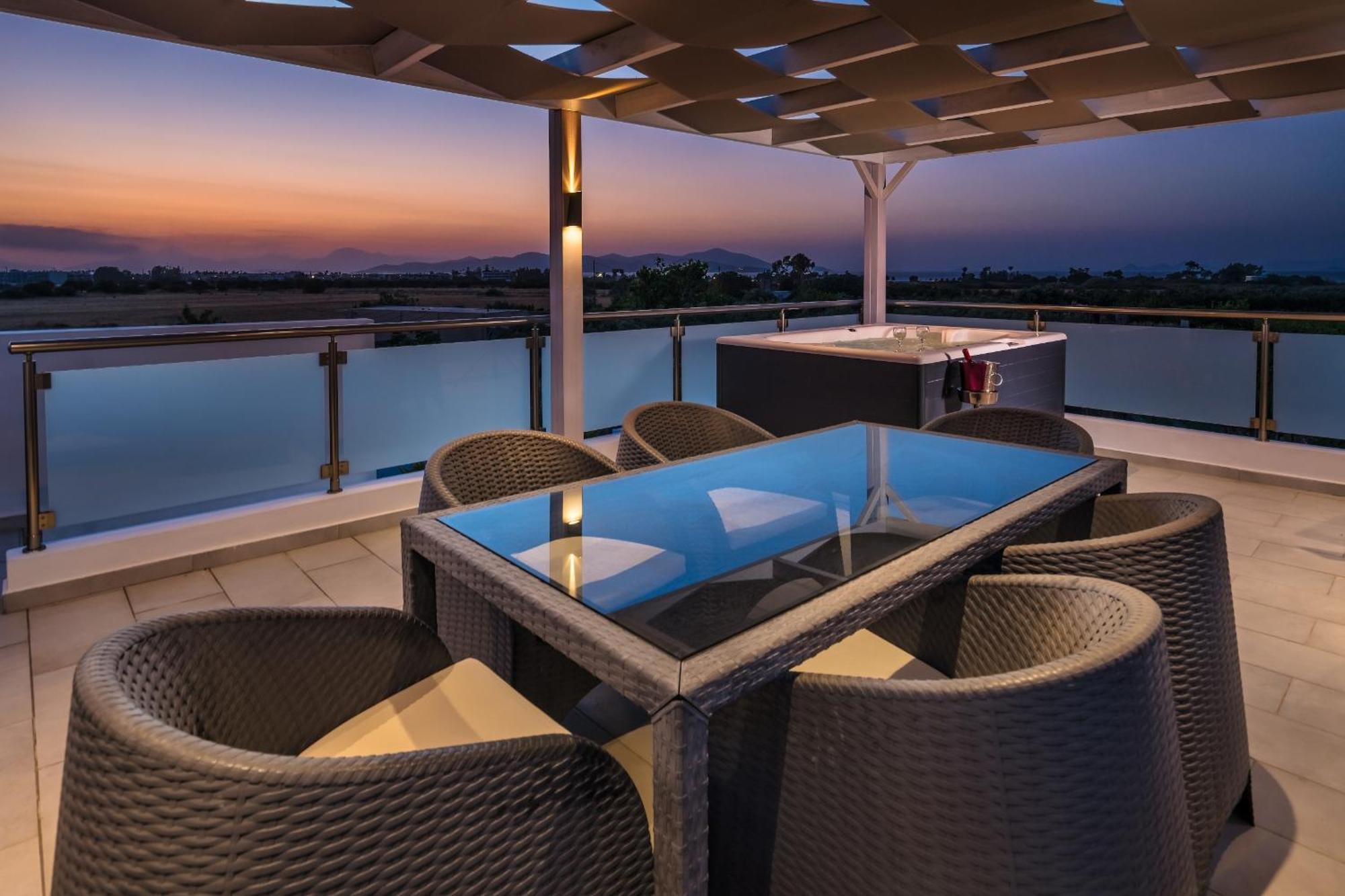 ASTERIA PEARL VILLA 2 with Rooftop Jacuzzi Tigaki Zewnętrze zdjęcie